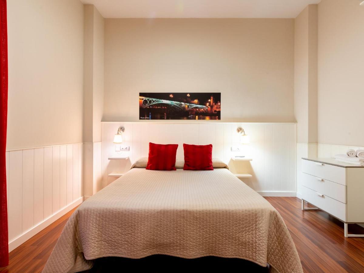 Ferienwohnung Holi-Rent Lumbreras Sevilla Exterior foto
