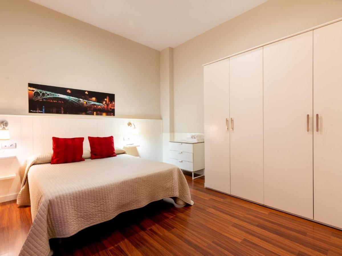 Ferienwohnung Holi-Rent Lumbreras Sevilla Exterior foto