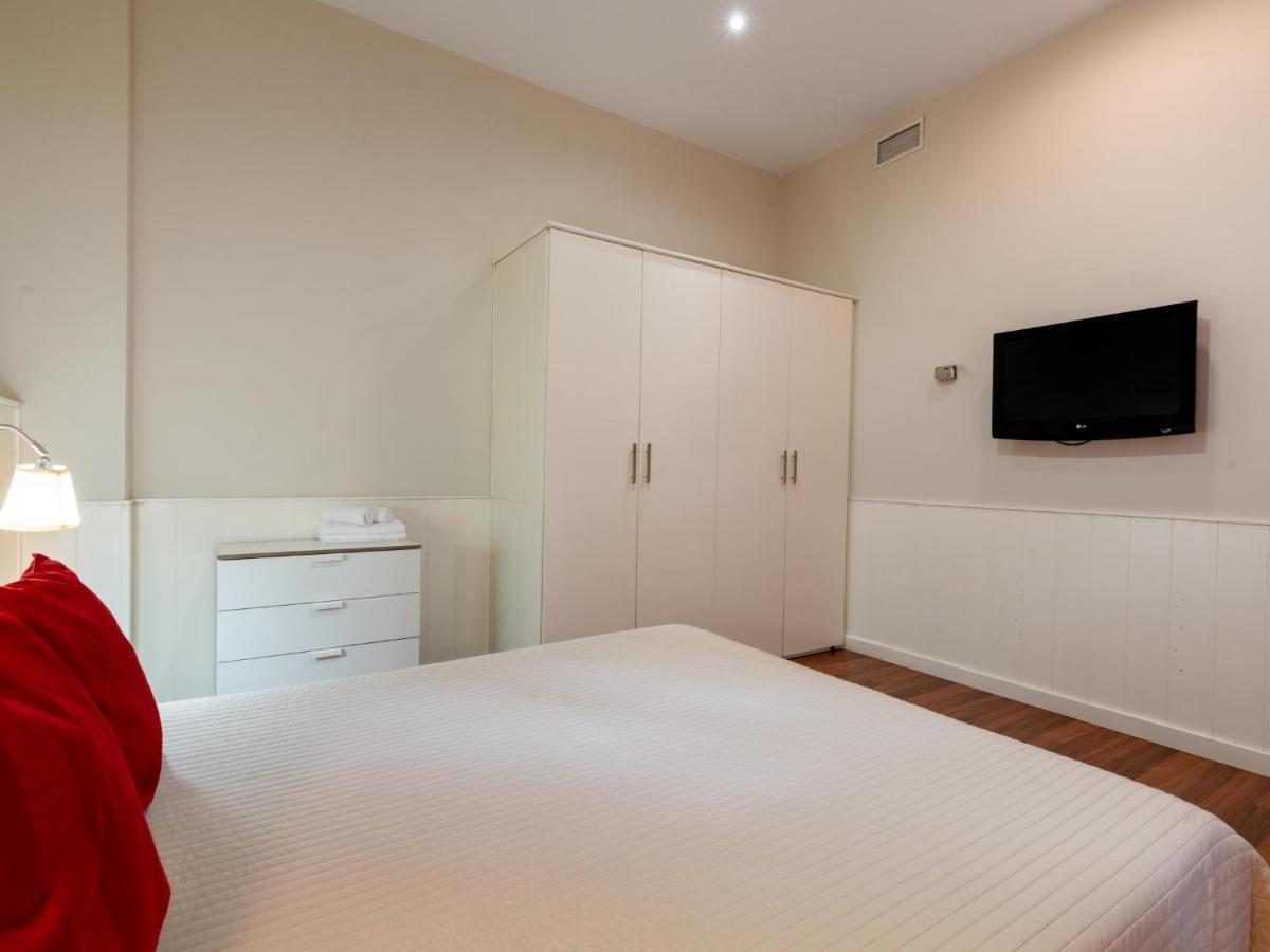 Ferienwohnung Holi-Rent Lumbreras Sevilla Exterior foto